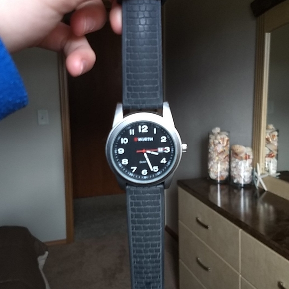 Wurth Watch - Picture 3 of 3